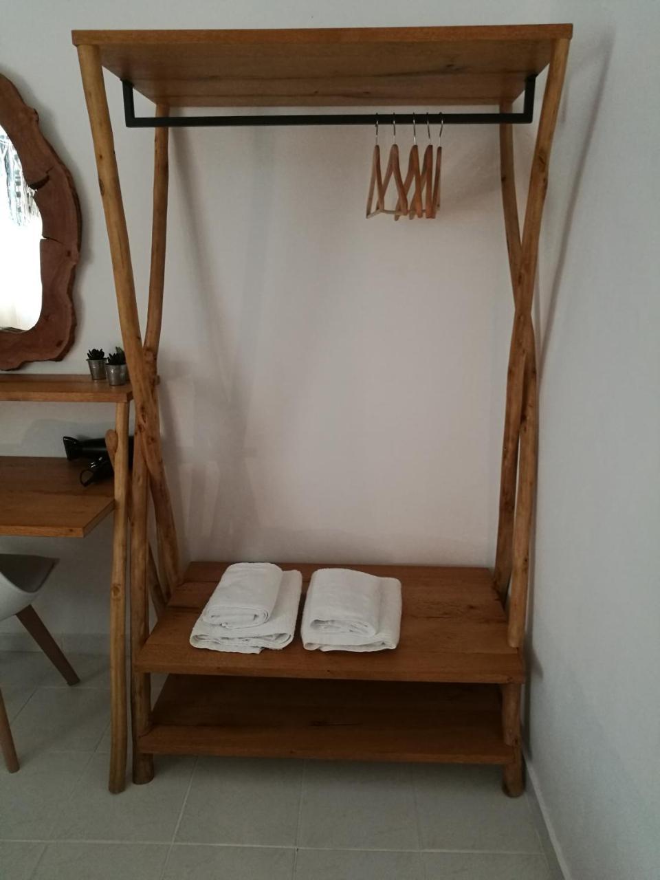 Gerania Milos Apartment Adamantas  Bagian luar foto