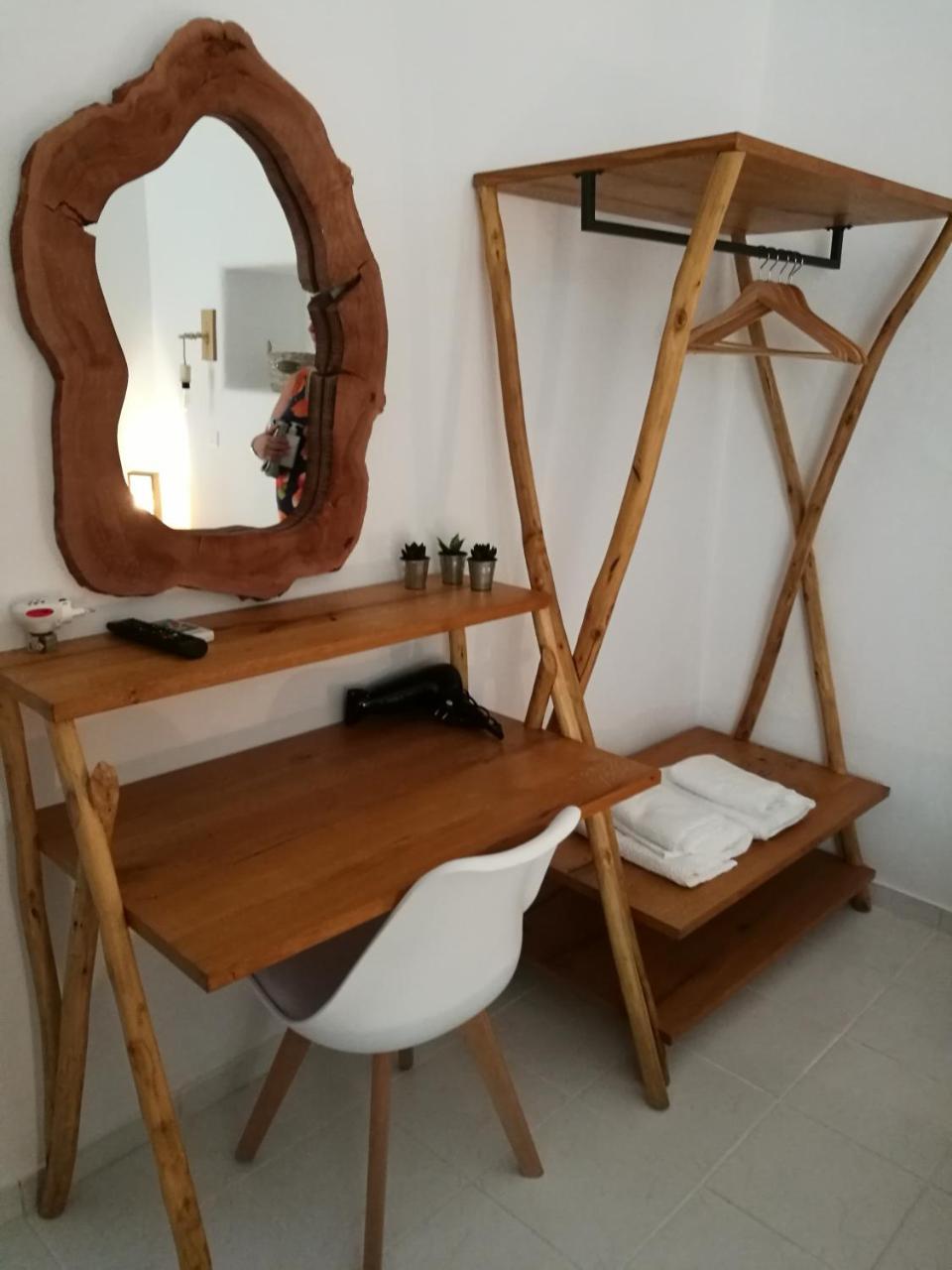 Gerania Milos Apartment Adamantas  Bagian luar foto