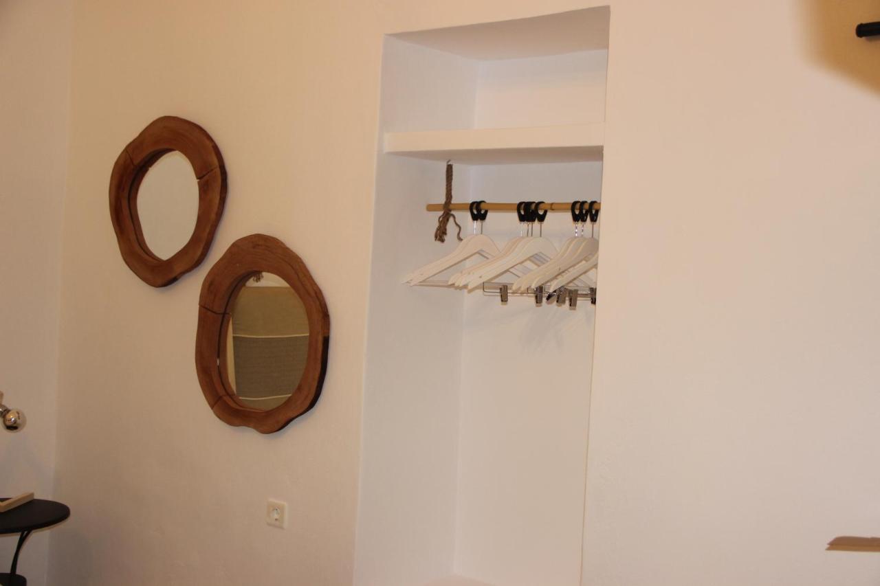 Gerania Milos Apartment Adamantas  Bagian luar foto
