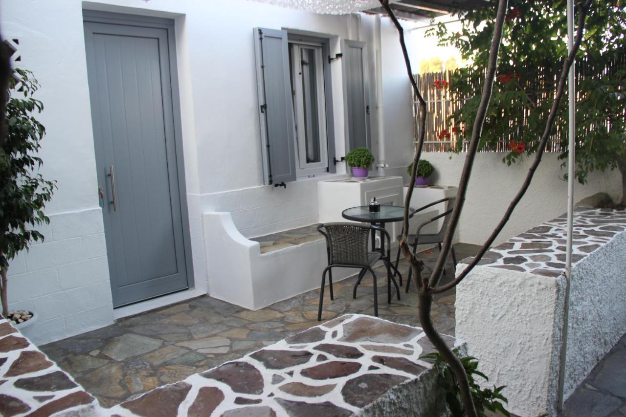 Gerania Milos Apartment Adamantas  Bagian luar foto