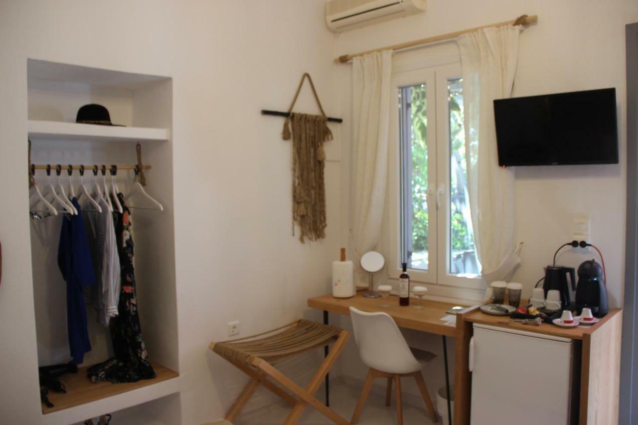 Gerania Milos Apartment Adamantas  Bagian luar foto