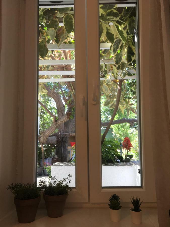 Gerania Milos Apartment Adamantas  Bagian luar foto
